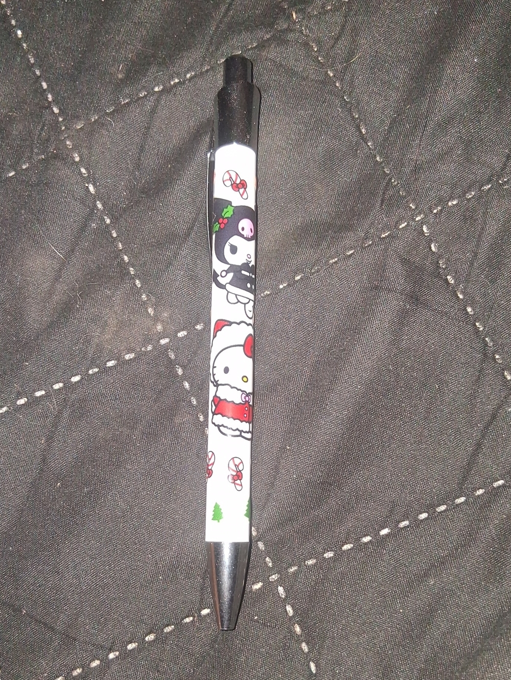 Hello Kitty White and Red Holiday Click Pen